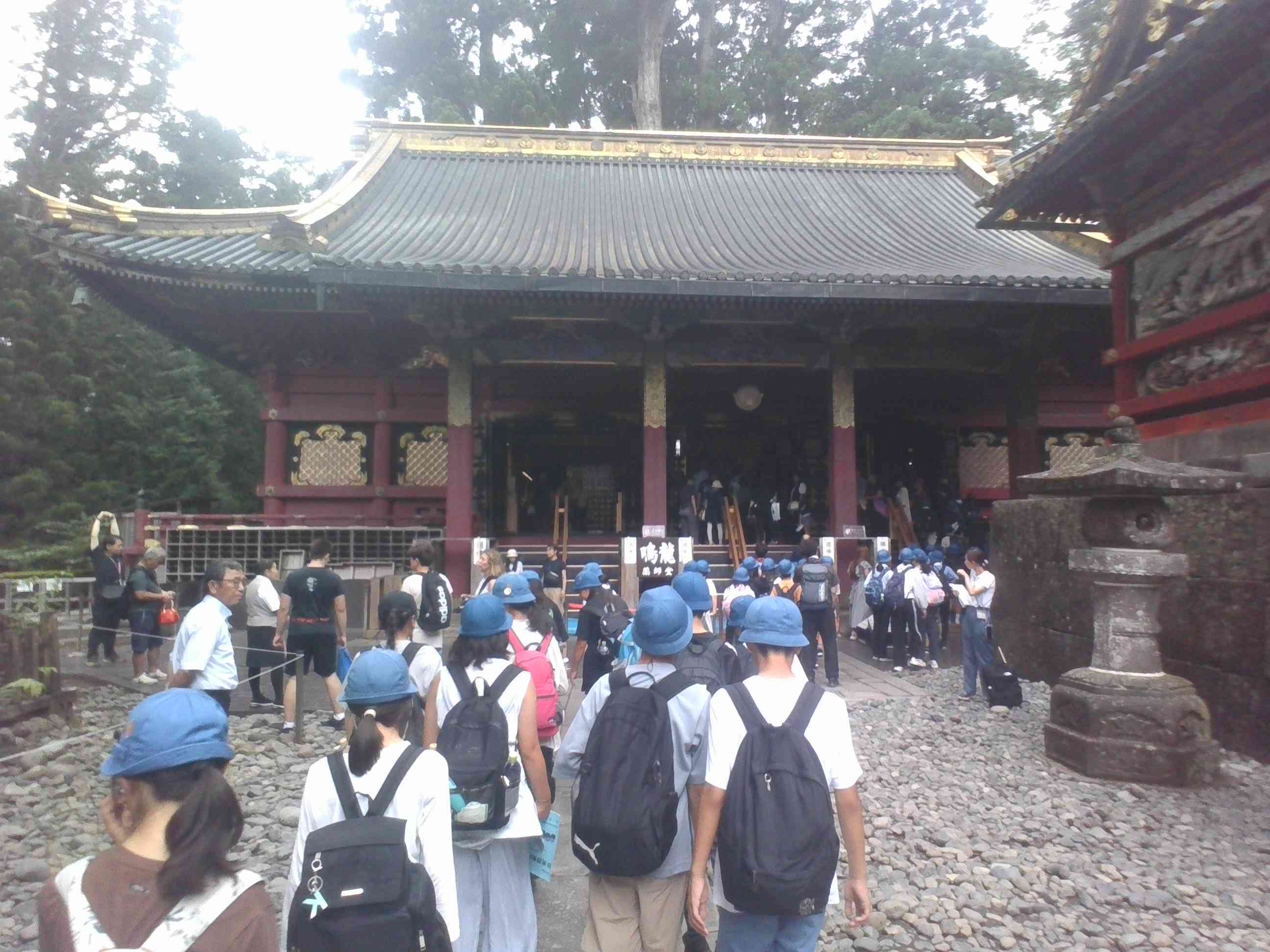 東照宮鳴き龍前